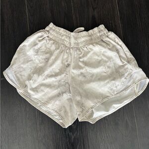 LULU LEMON Marbled Shorts